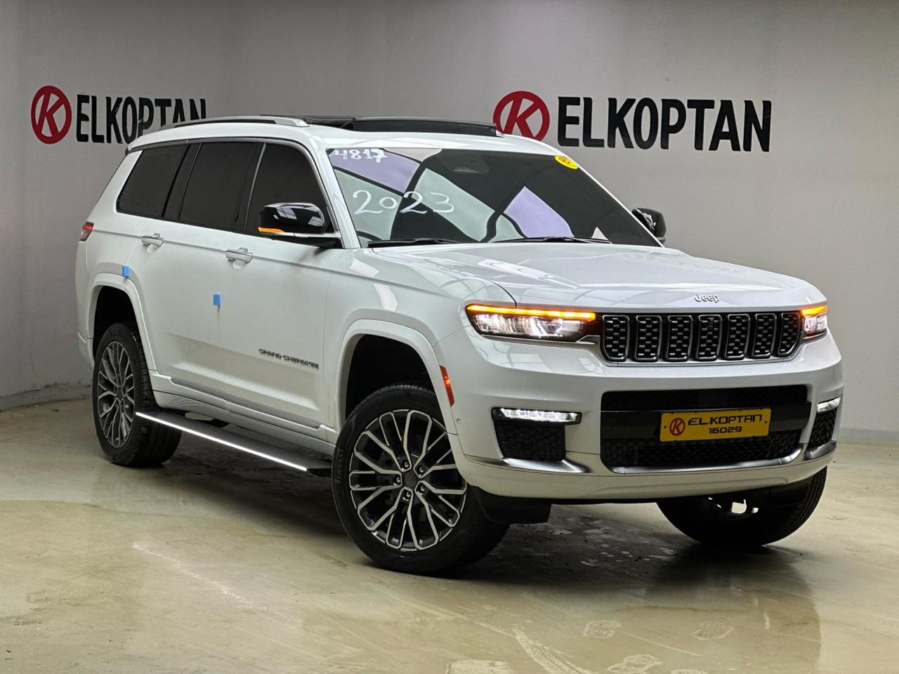 Jeep - Grand Cherokee