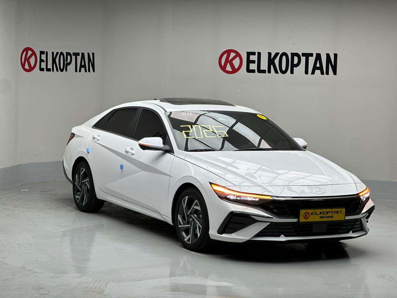 Hyundai - Avante CN7