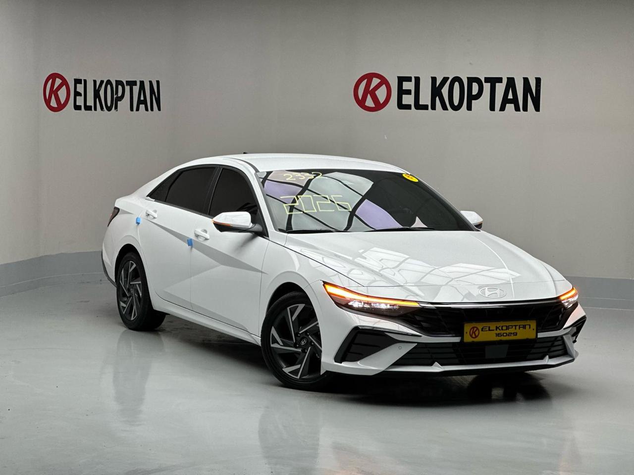 Hyundai - Avante CN7