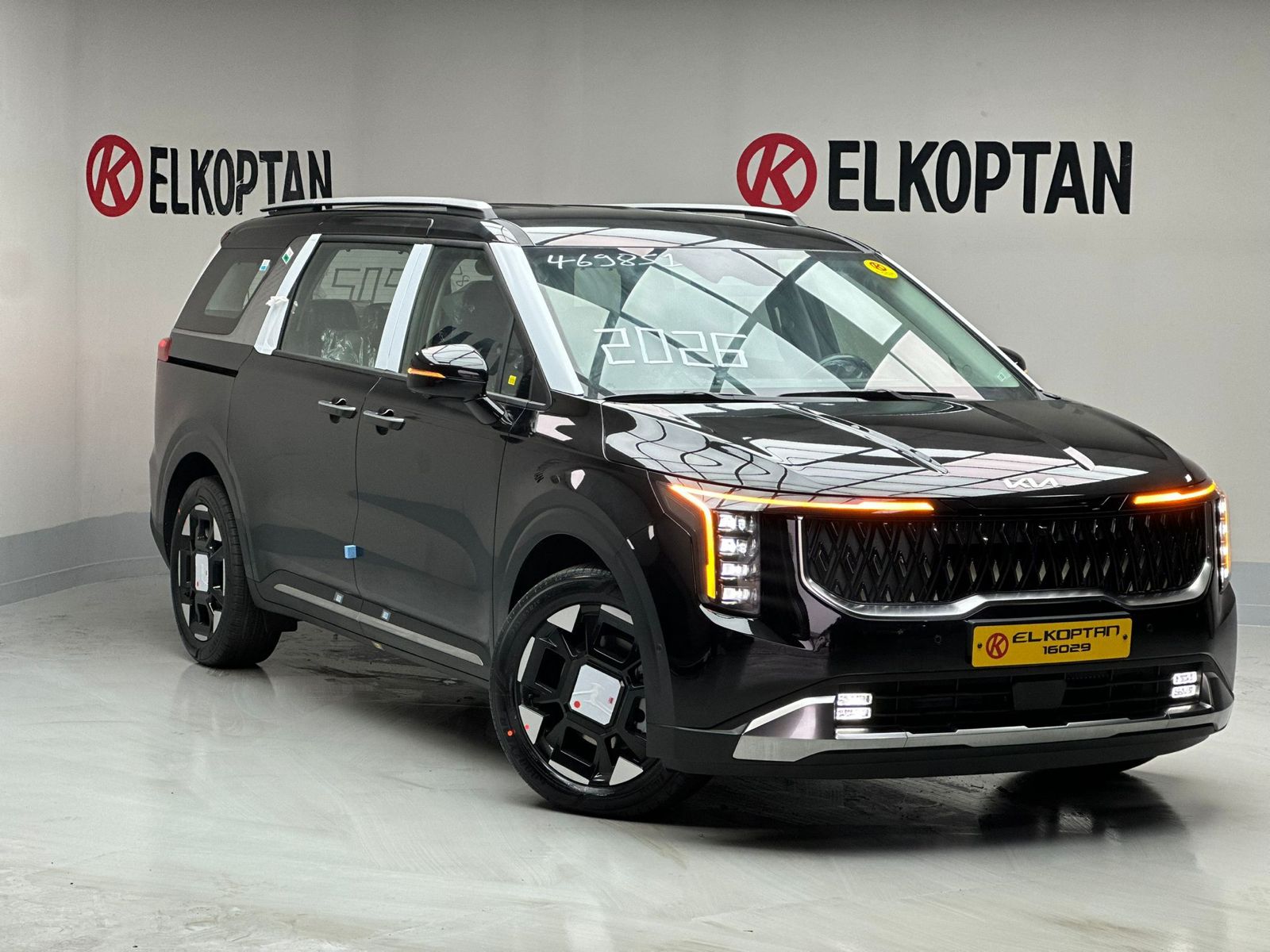 Kia - Carnival Hybrid